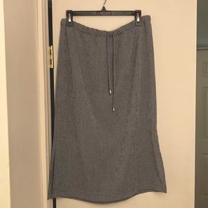 Christopher & Banks Midi Skirt Size 8P Houndstooth Side Slits